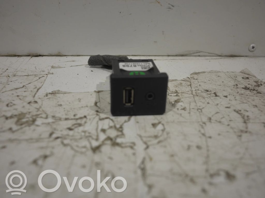 Opel Insignia A Gniazdo / Złącze USB 