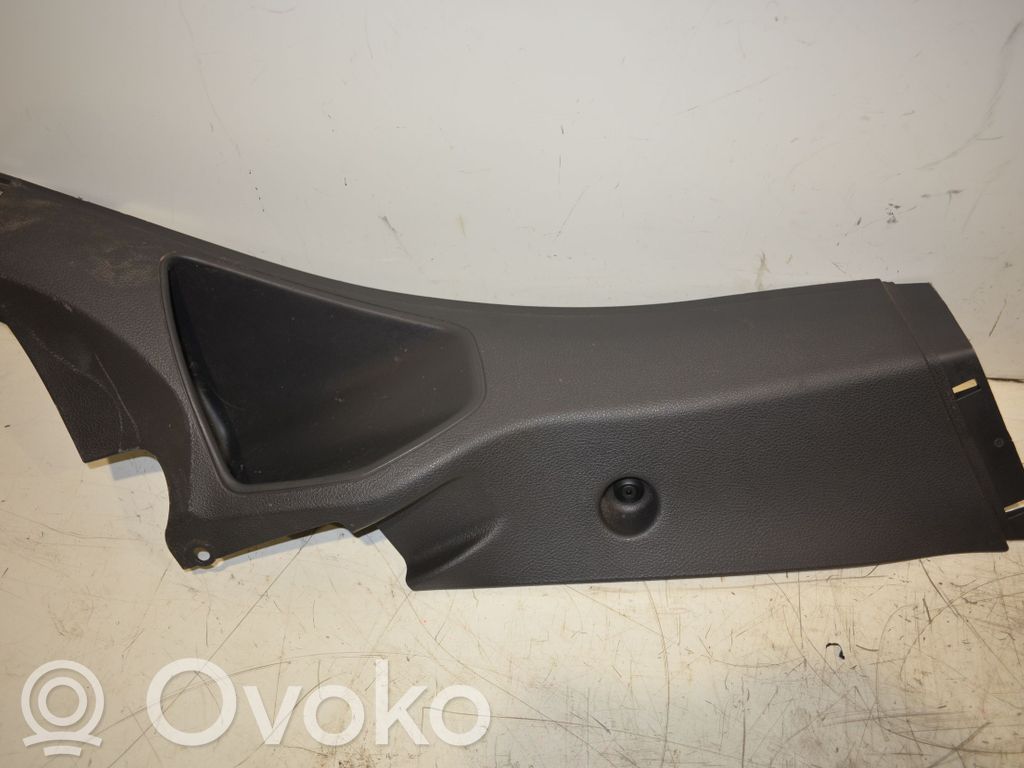 Ford Focus Galinio slenksčio apdaila (vidinė) 