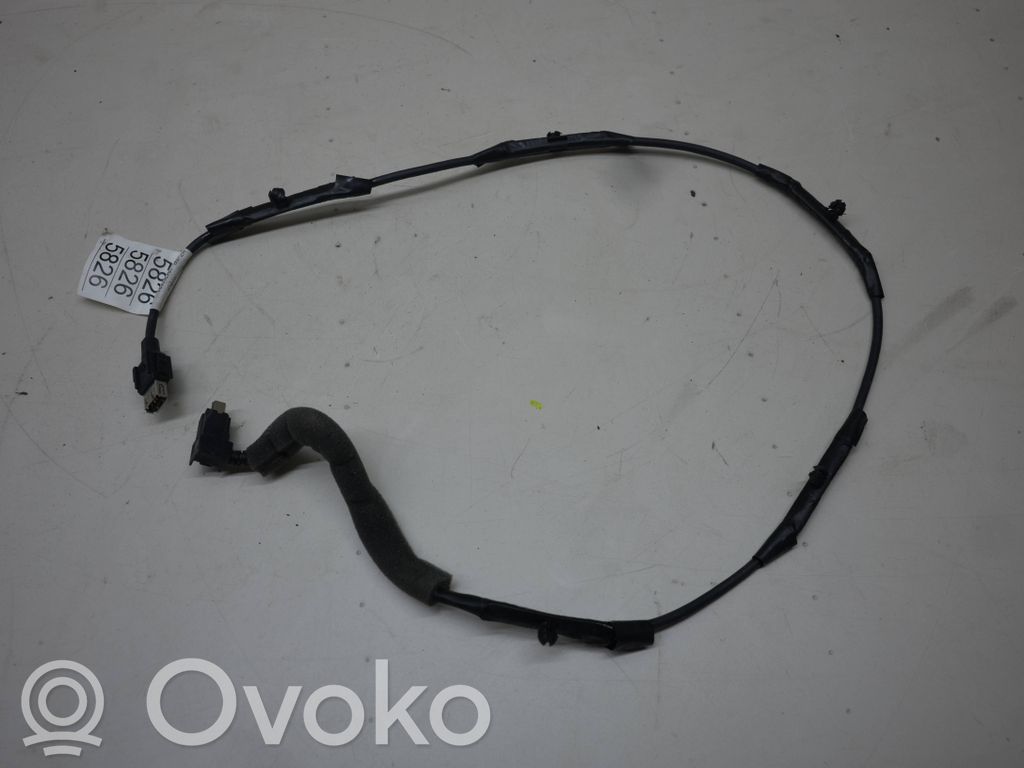 Opel Mokka X USB-pistokeliitin 