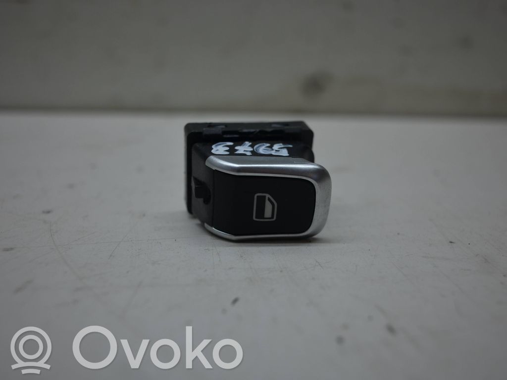 Audi A6 S6 C5 4B Electric window control switch 