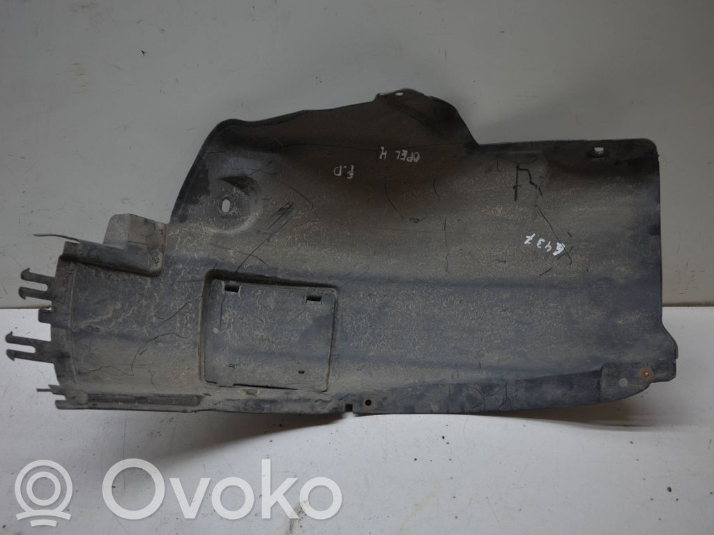 Opel Astra H Apakšspārns 