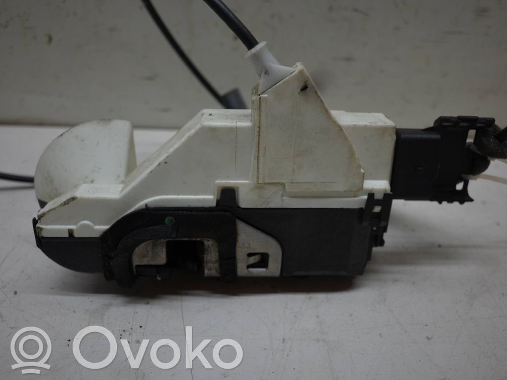 Citroen C5 Priekšpusē slēdzene 