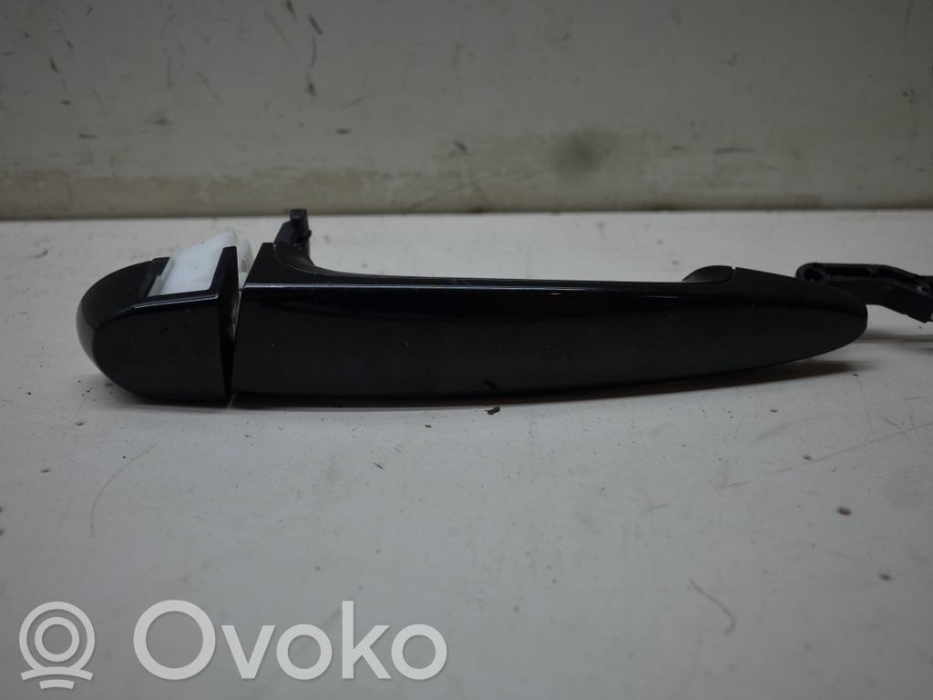 Front door exterior handle   E9XL4