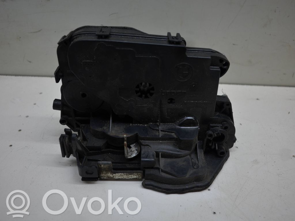 BMW 1 E81 E87 Front door lock 