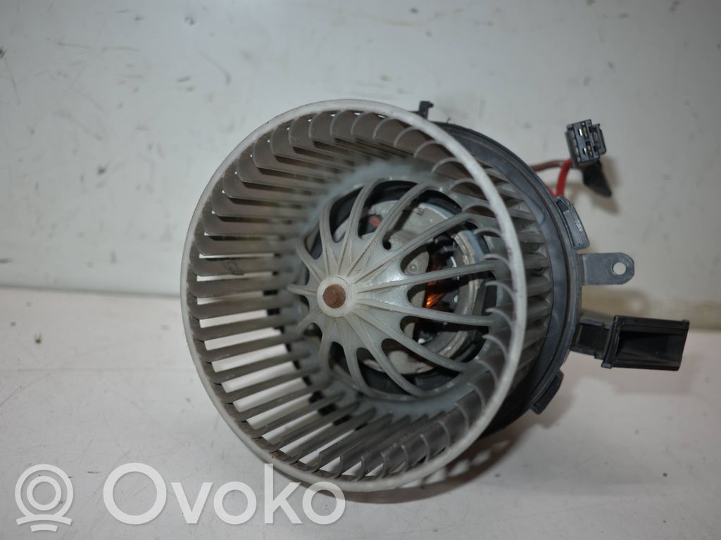 Audi A4 S4 B8 8K Wentylator nawiewu / Dmuchawa 
