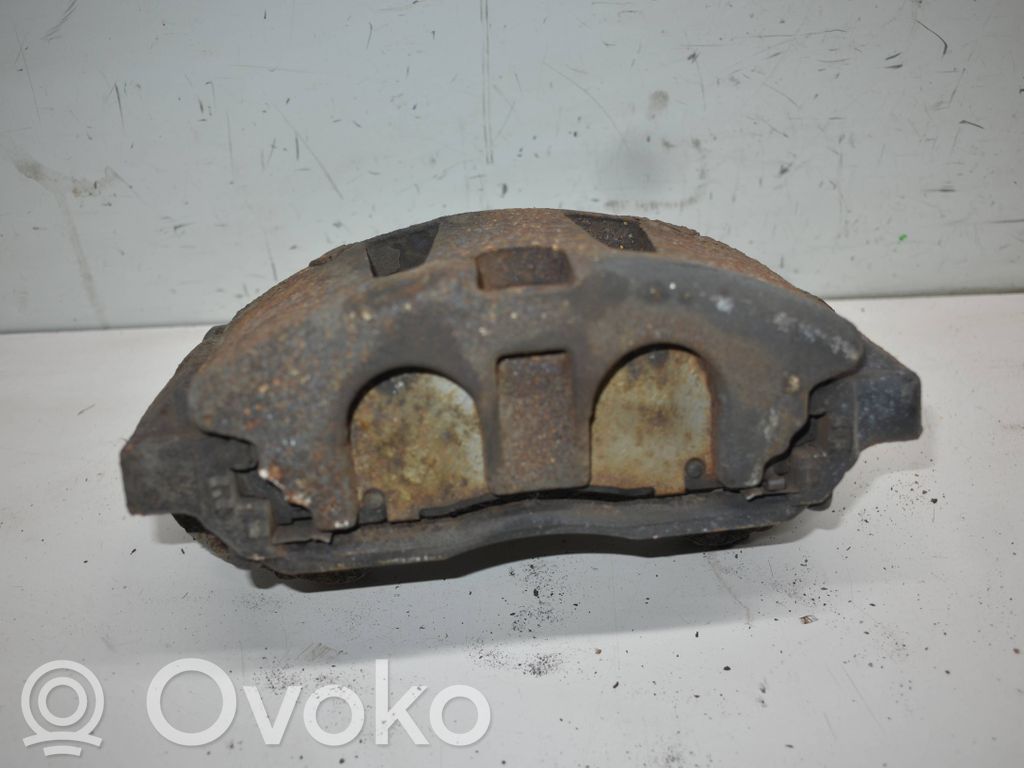 Dodge Grand Caravan Передний суппорт 