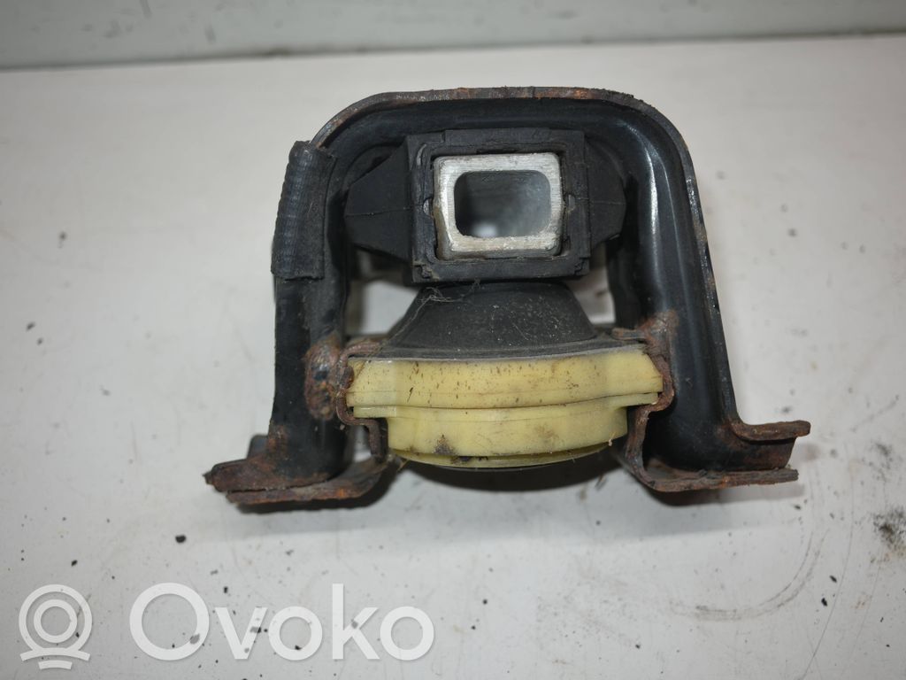 Citroen C3 Picasso Engine mount bracket 