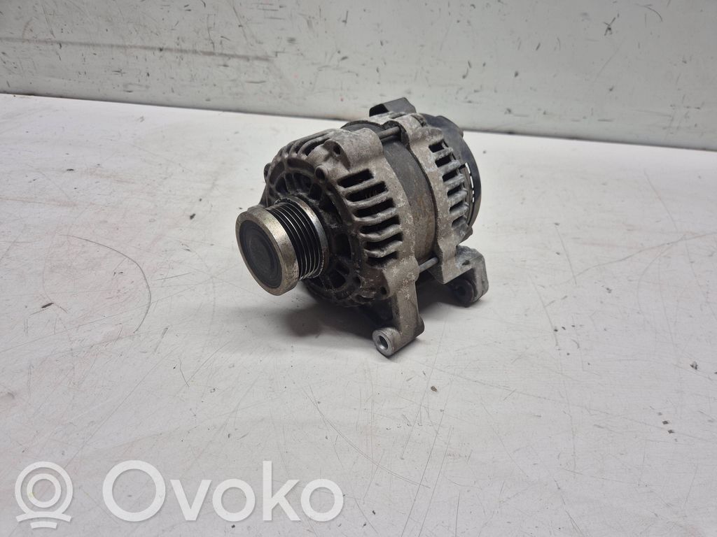 Opel Astra J Generatorius 