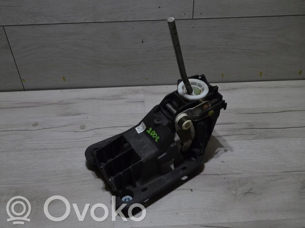 Peugeot 2008 I Gear shifter/selector 