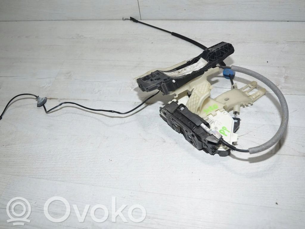 Front door lock   5N1837016E