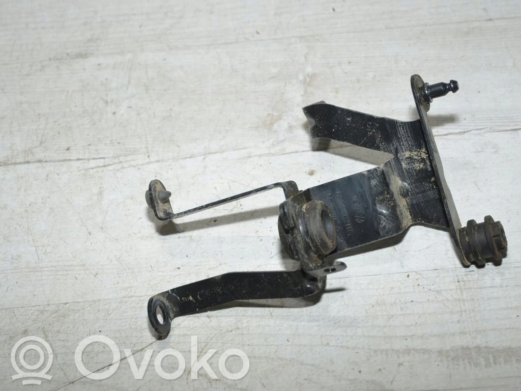Skoda Fabia Mk3 (NJ) Degalų siurblio kronšteinas 