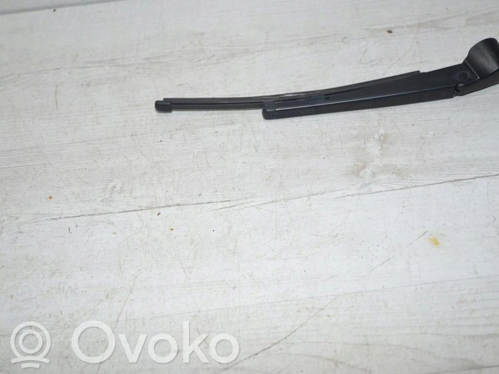 Mercedes-Benz A W176 Rear wiper blade arm 