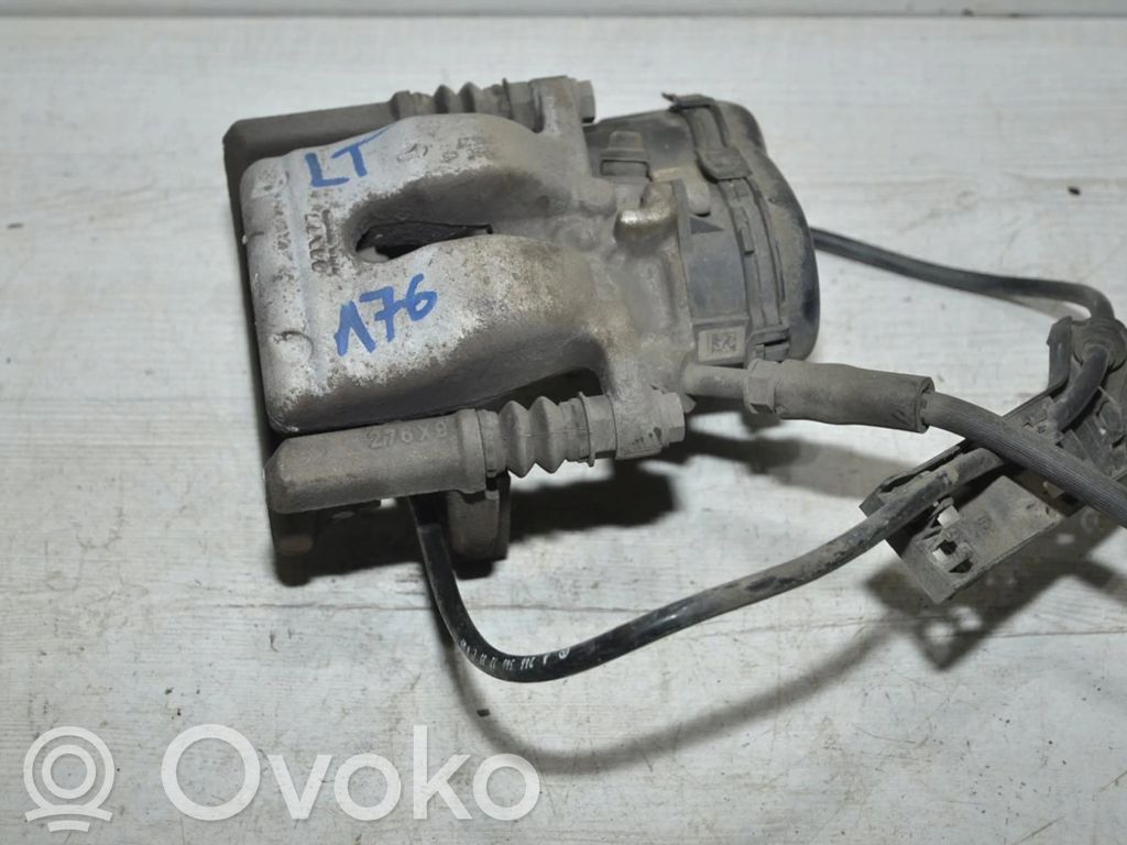 Mercedes-Benz A W176 Tylny zacisk hamulcowy 