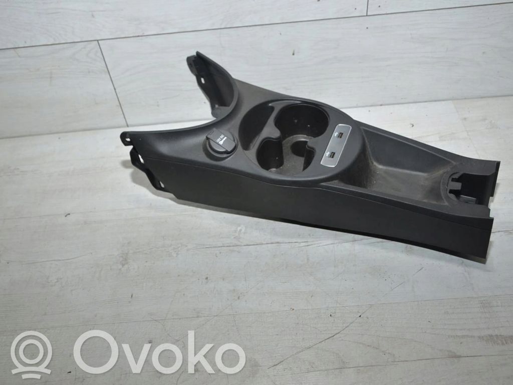 Fiat 500 Centrālā konsole 