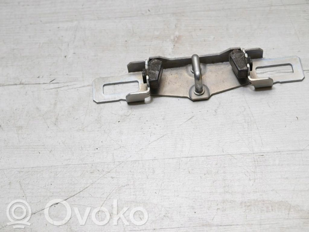 Volvo V40 Trunk lock loop 