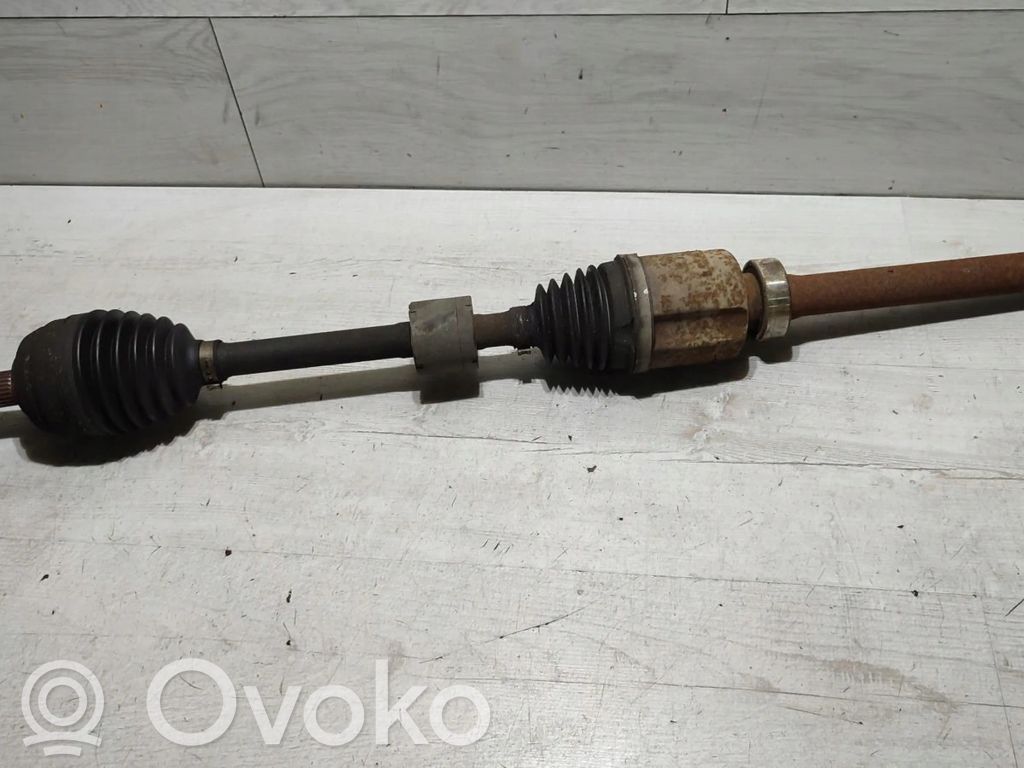 Etuvetoakseli   445210123