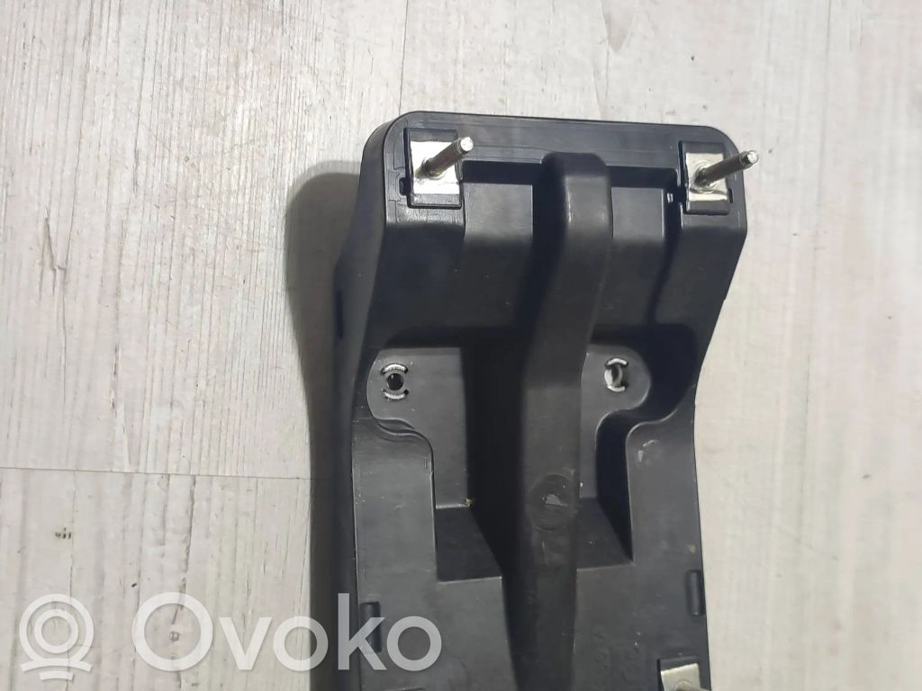 Ford Mondeo MK V Gear shift cable bracket 