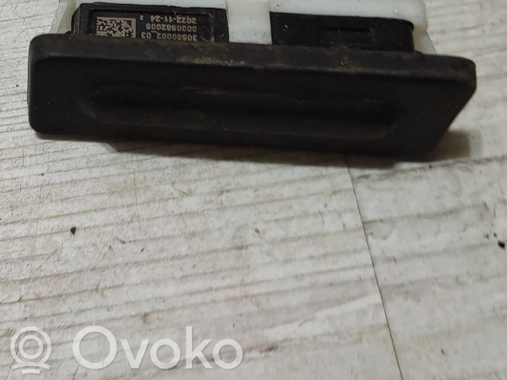Peugeot 208 II Przełącznik / Przycisk otwierania klapy tylnej / bagażnika 