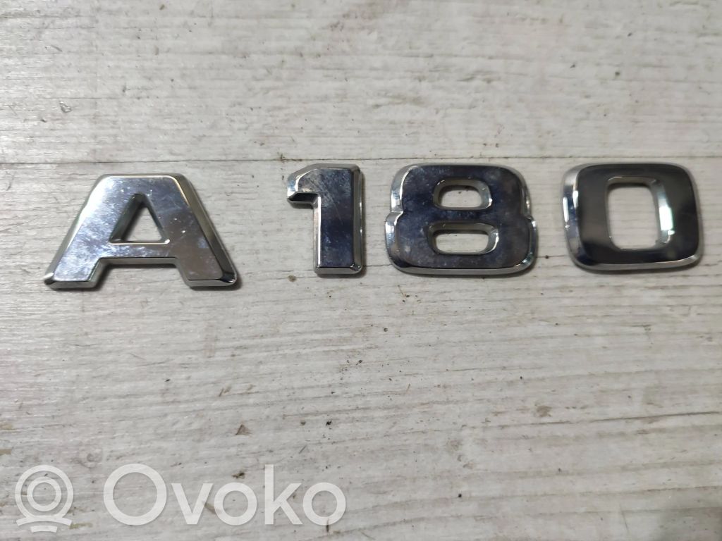 Mercedes-Benz A W176 Manufacturer badge logo/emblem 