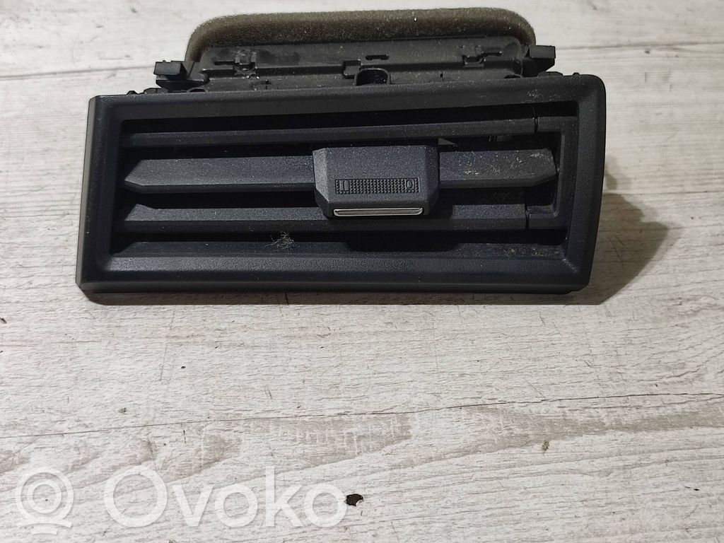 Seat Arona Dash center air vent grill 