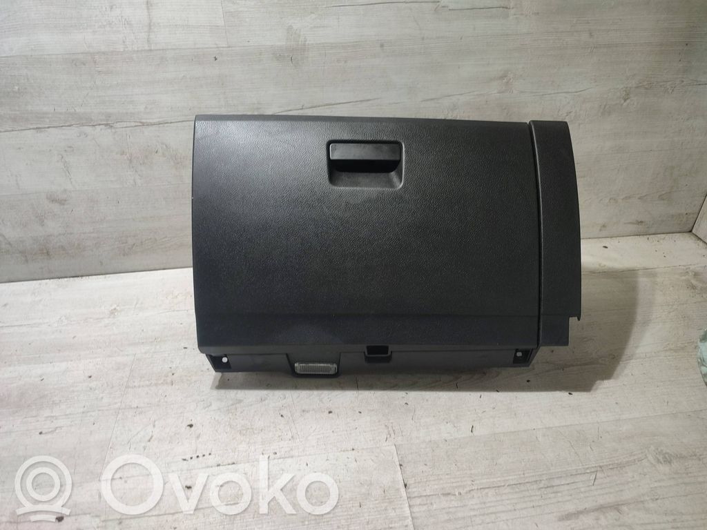 Seat Arona Guantera 