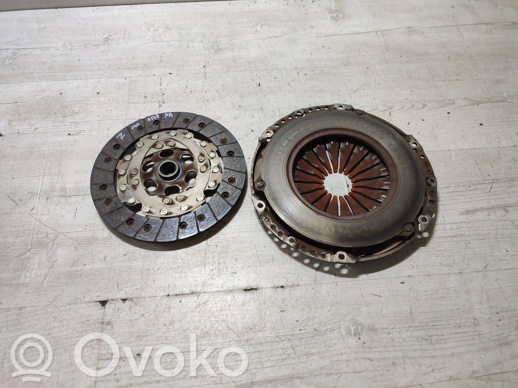 Seat Arona Sankabos komplektas 