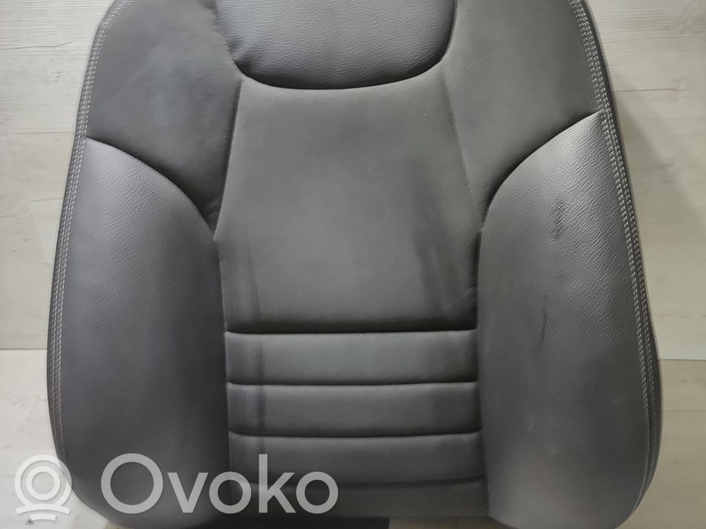 Mercedes-Benz GLK (X204) Sedynės apdaila 