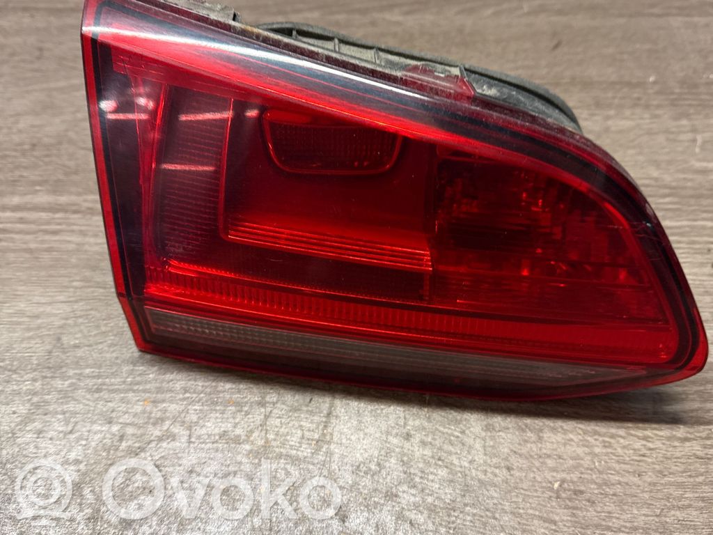 Lampy tylnej klapy bagażnika   5G9945093,90040661,5900406618746