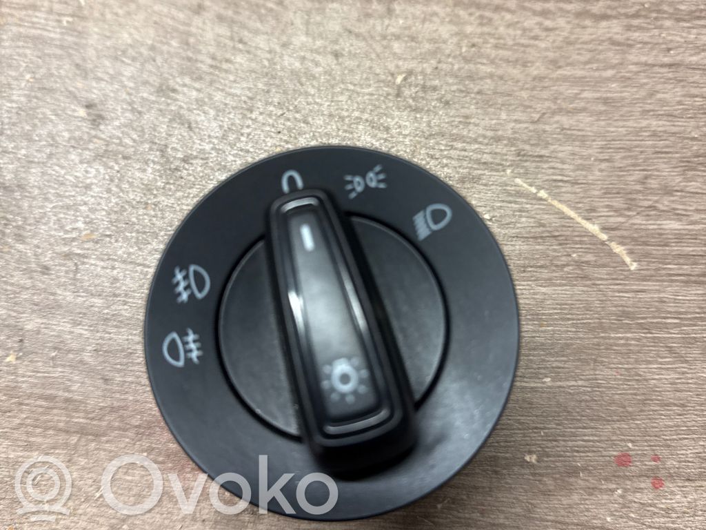 Volkswagen Golf VII Light switch 