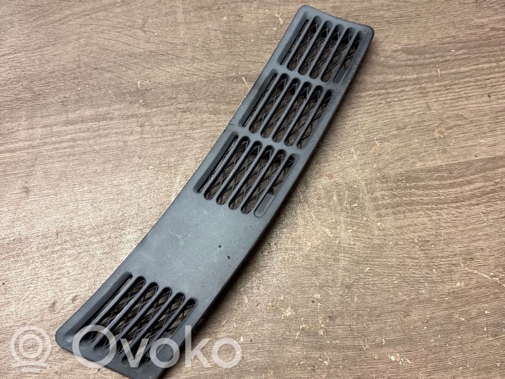 BMW 3 E30 Wiper trim 