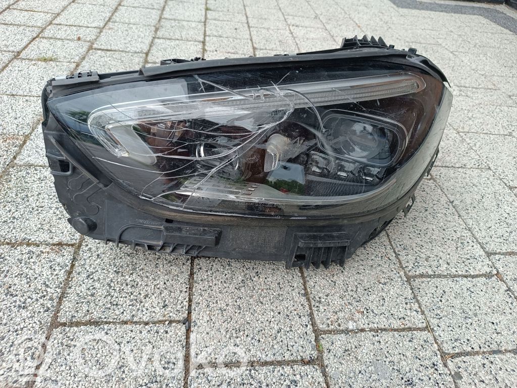 Mercedes-Benz C W206 Phare frontale 