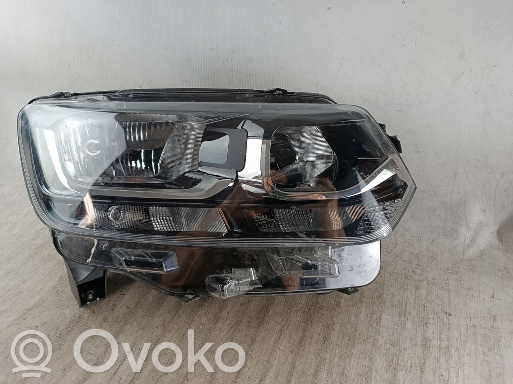 Toyota ProAce City Lampa przednia 