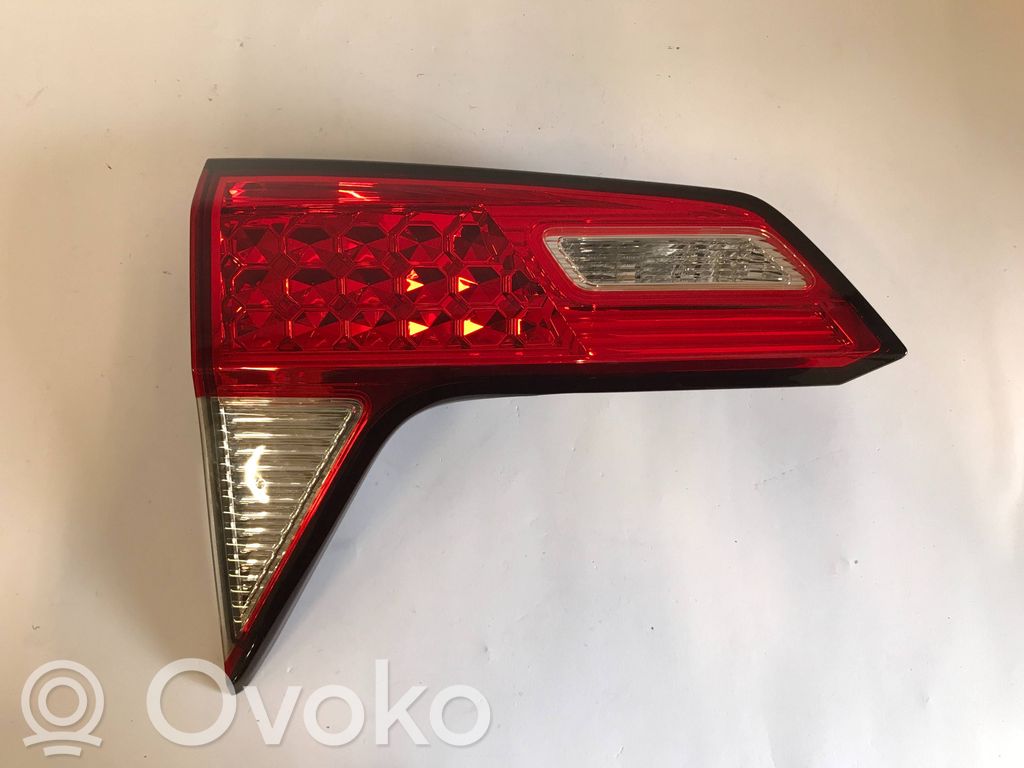 Honda HR-V Lampy tylnej klapy bagażnika 