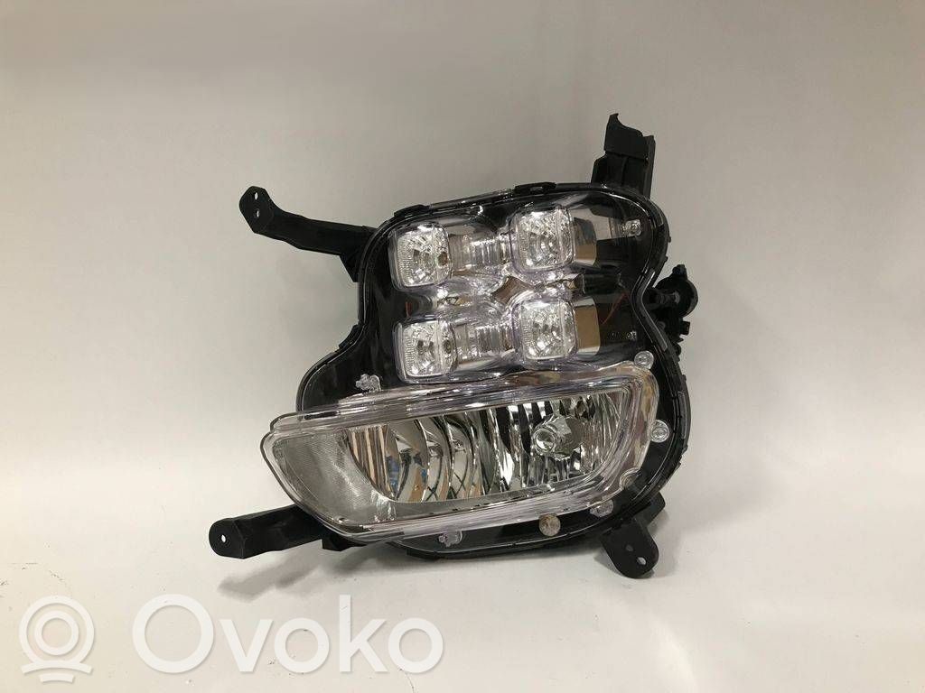 KIA Ceed Miglas lukturis priekšā 