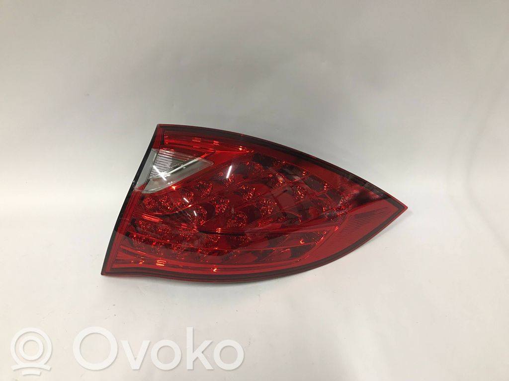 Porsche Cayenne (92A) Lampă spate în caroserie 