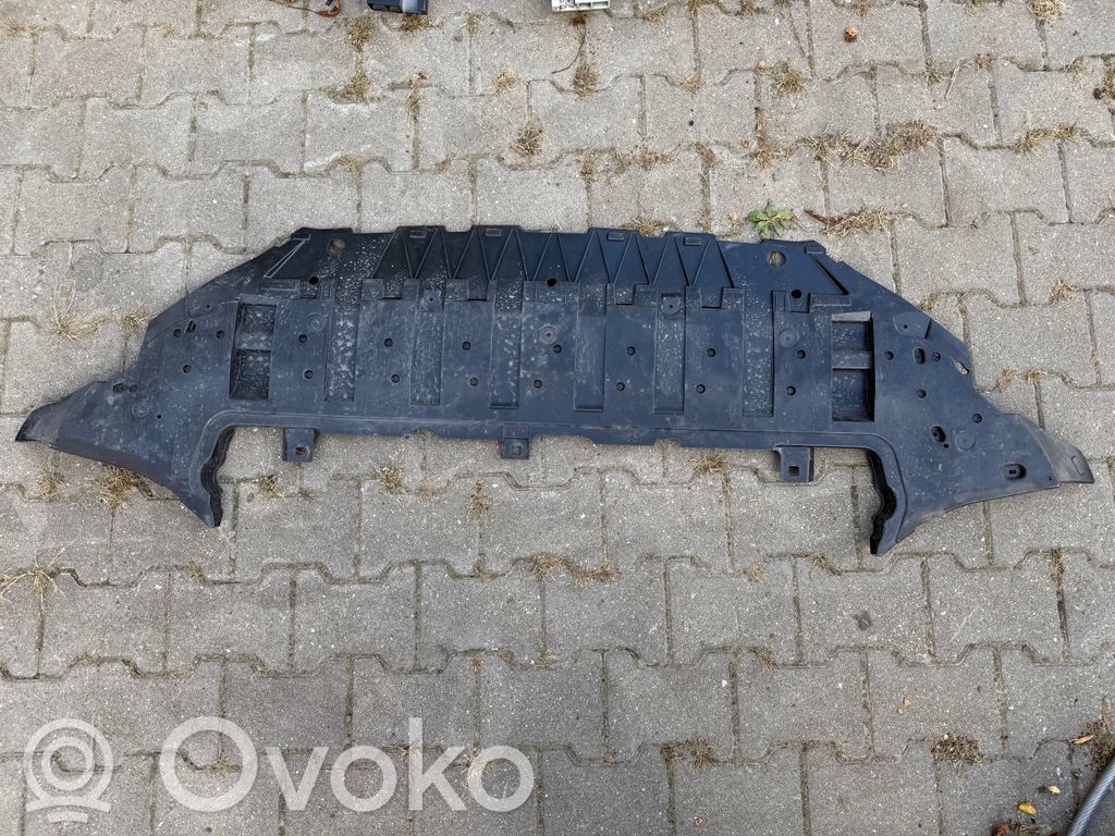 Volvo XC60 Engine splash shield/under tray 