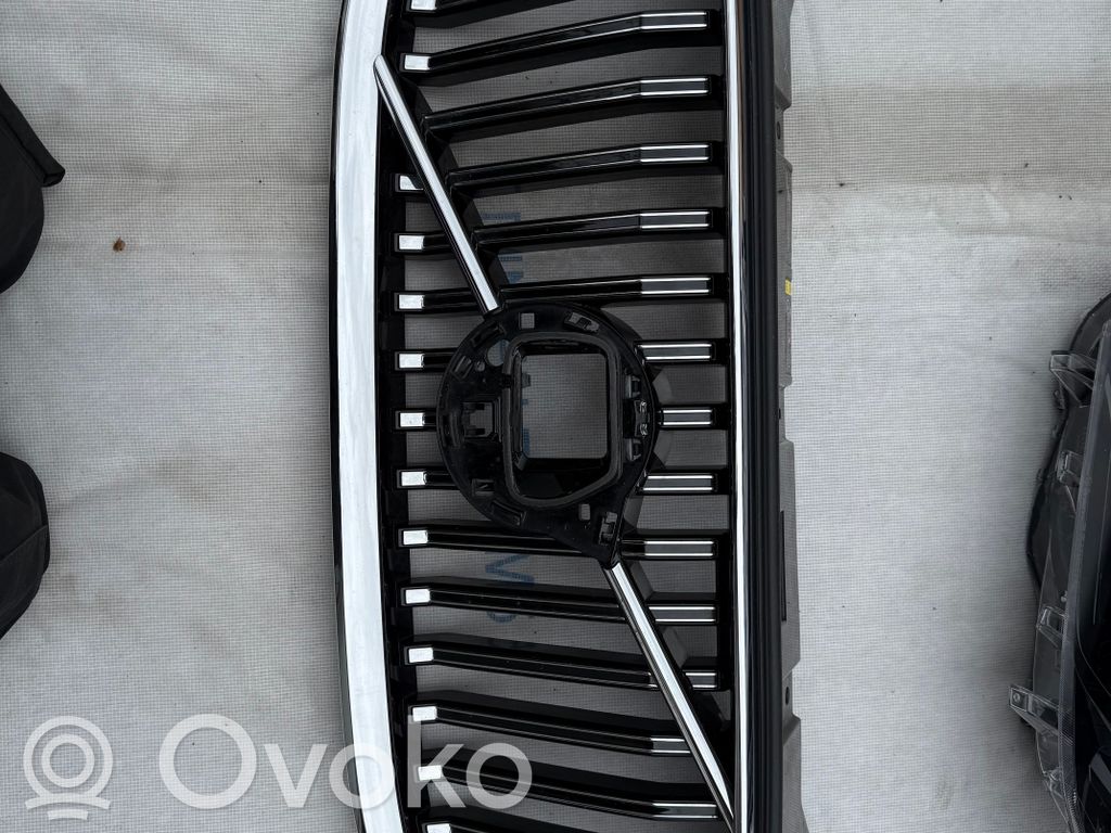 Volvo XC60 Front grill 