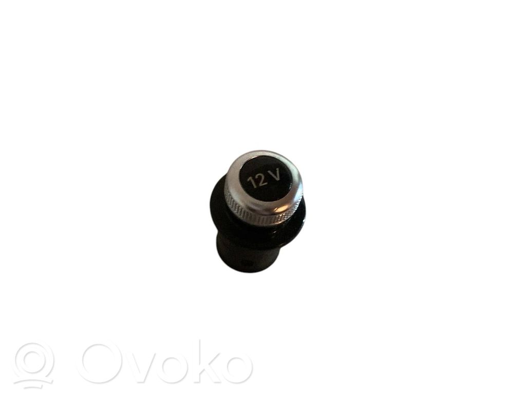 12 V Socket (front)   4L0919311