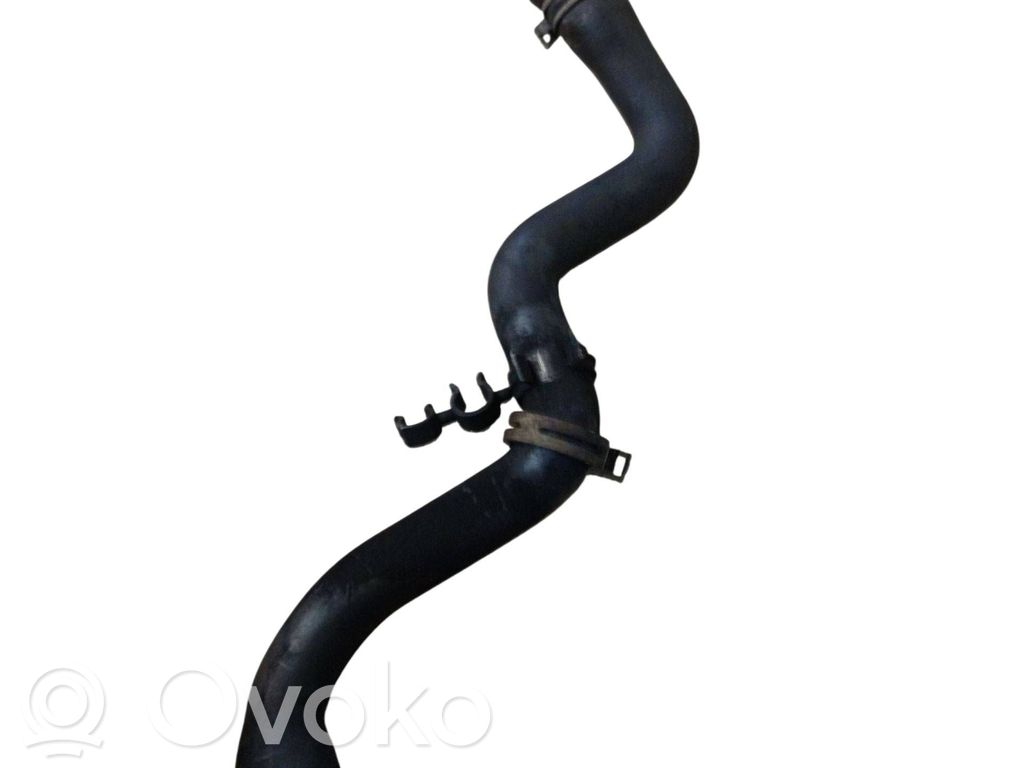 Volvo C30 Conductă/furtun lichid de răcire motor 