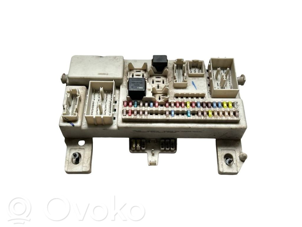 Fuse module   8690719