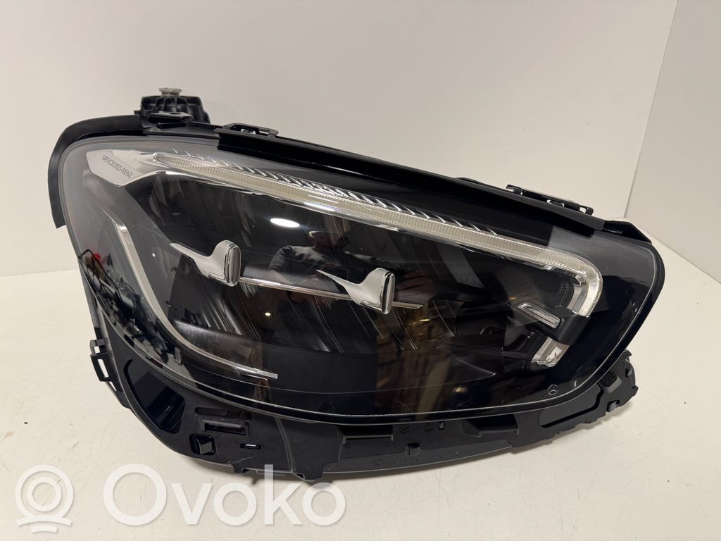 Mercedes-Benz E W213 Lampa przednia 