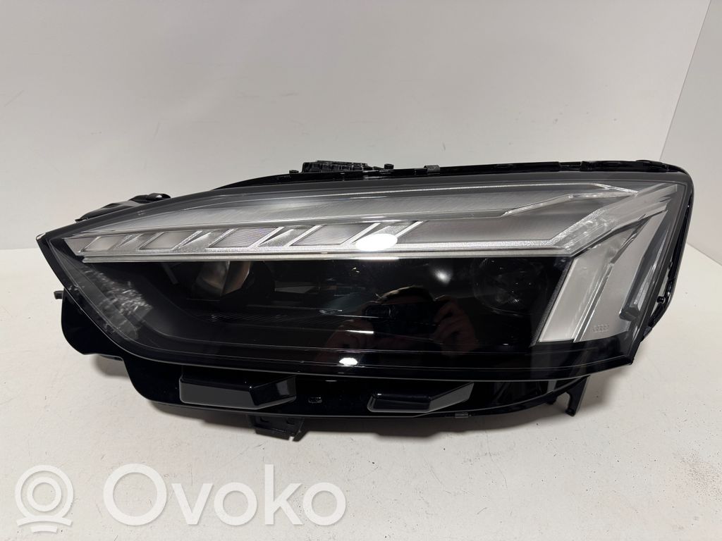 Audi A5 Headlight/headlamp 