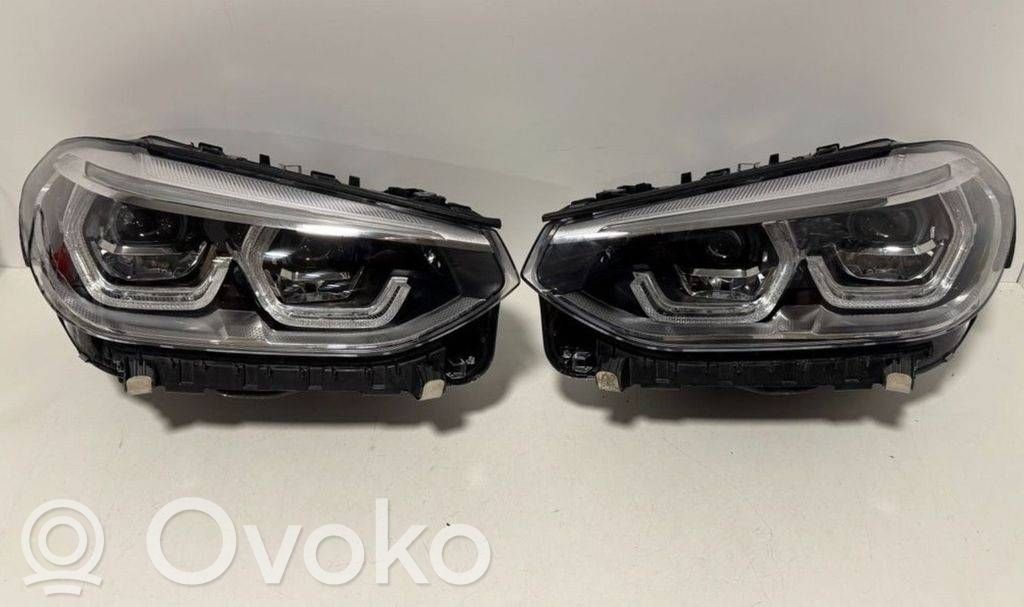 BMW X3M F97 Lampy przednie / Komplet 