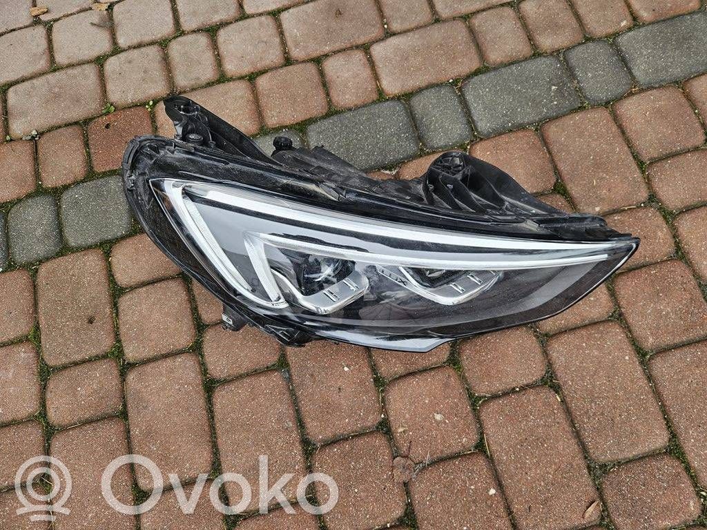 Opel Insignia B Scheinwerfer 