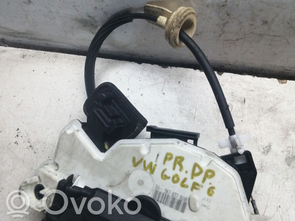 Volkswagen Golf VI Zamek drzwi przednich 