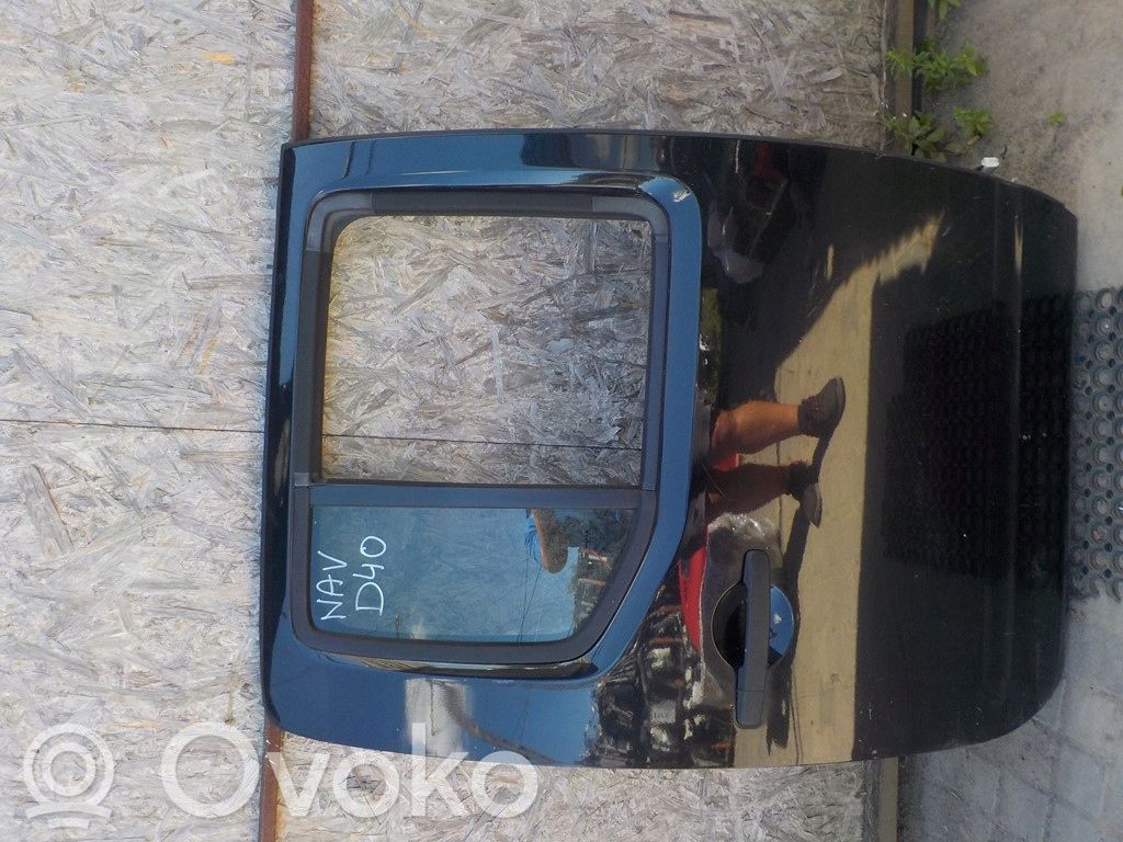 Nissan Navara D40 Galinės durys 