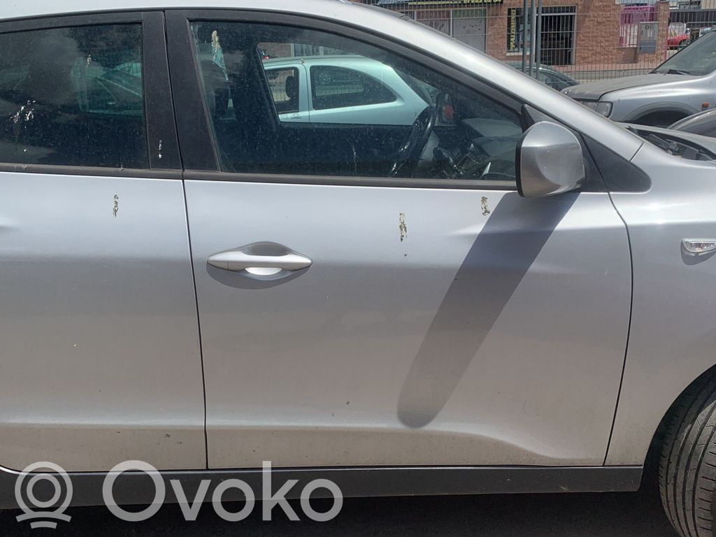 Hyundai ix35 Drzwi przednie 