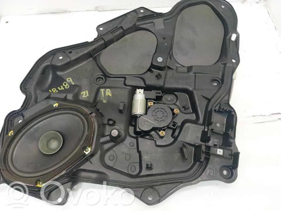 Mazda 3 I Finestrino laterale posteriore 