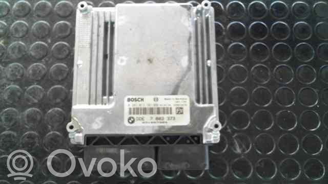 Unidad de control/módulo del motor   0281013501,212216