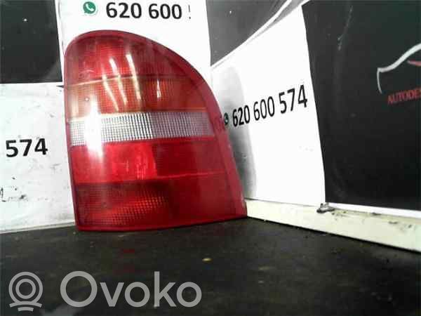 Ford Mondeo Mk III Lampa tylna 